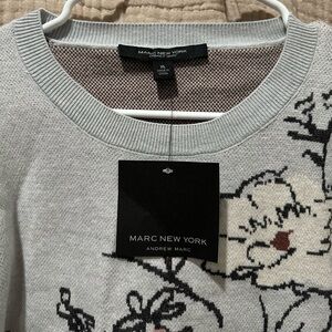 Marc New York Women's Gray Crewneck Sweater with Floral Design